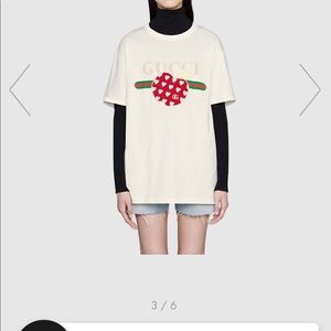 brand new gucci shirt, the shirt runs small even if got the 3XL I tried it once.